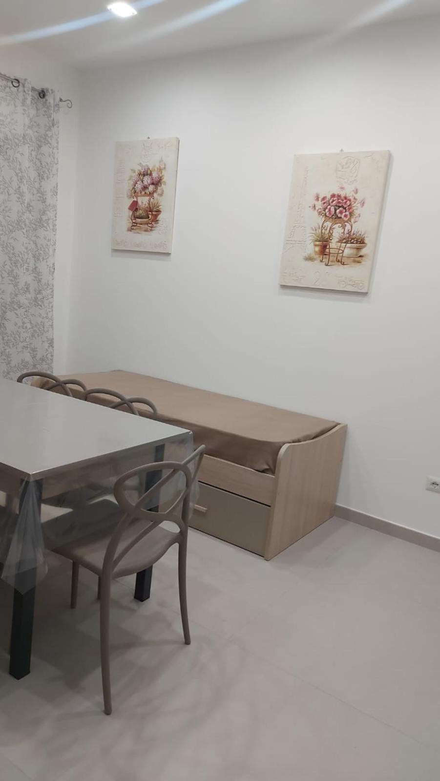 Casa Vacanze Lisa&Gio Brusciano Bagian luar foto